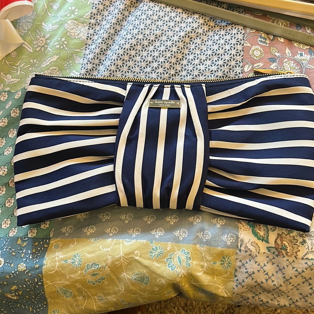 Kate spade navy and white bow clutch